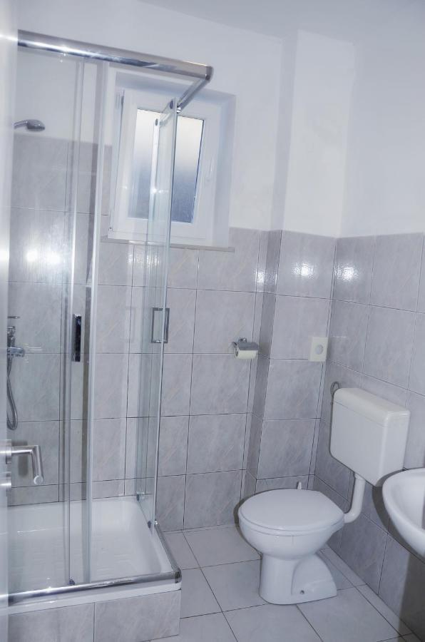 Apartman Rocan Orsera Esterno foto