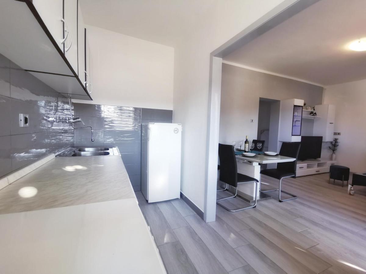 Apartman Rocan Orsera Esterno foto