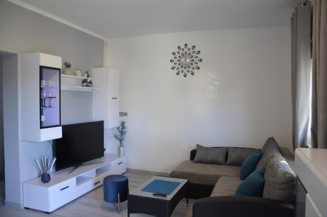 Apartman Rocan Orsera Esterno foto