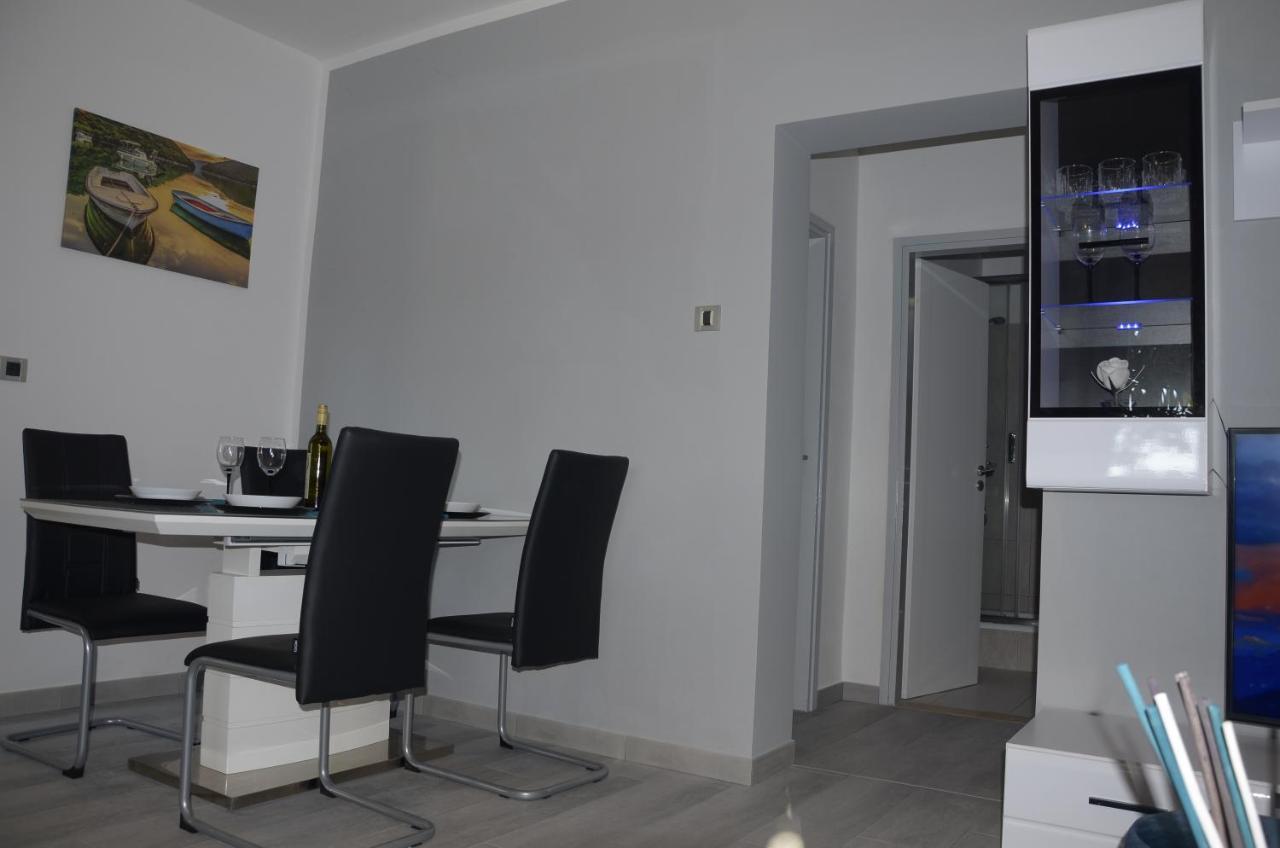 Apartman Rocan Orsera Esterno foto