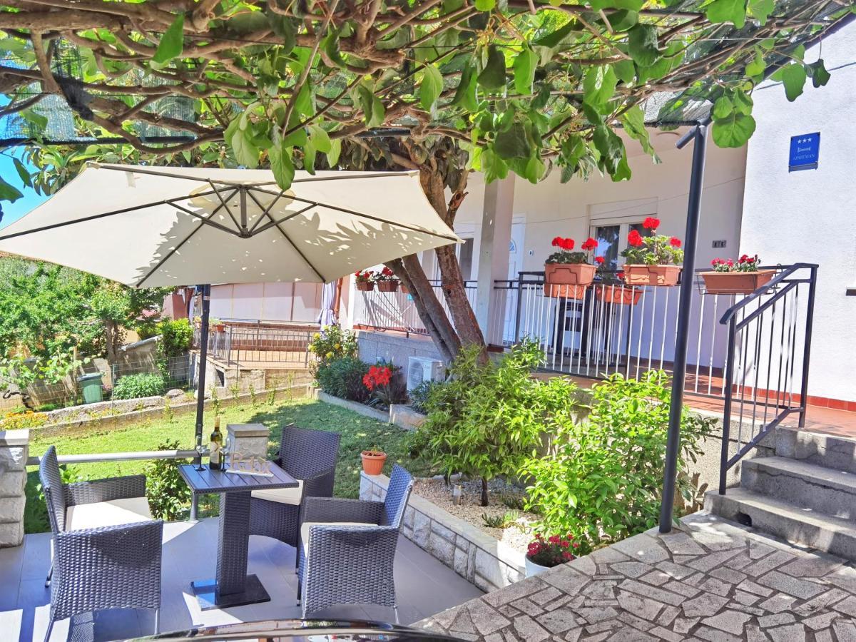Apartman Rocan Orsera Esterno foto